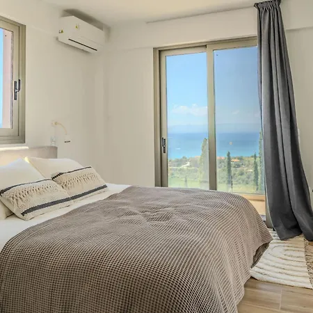 Sadova Private Pool Panoramic View * Kalamáta