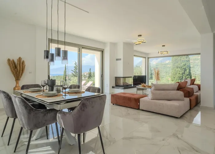 Villa Sadova Private Pool Panoramic View Kalamáta