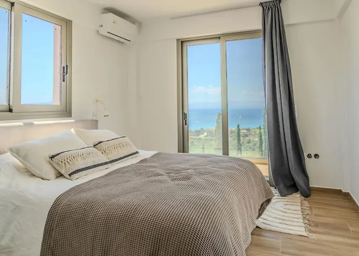 Sadova Private Pool Panoramic View * Kalamáta