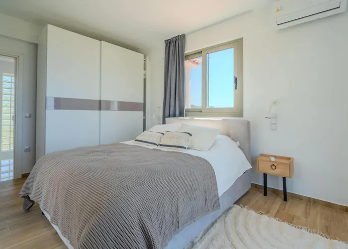 Sadova Private Pool Panoramic View Villa Kalamáta